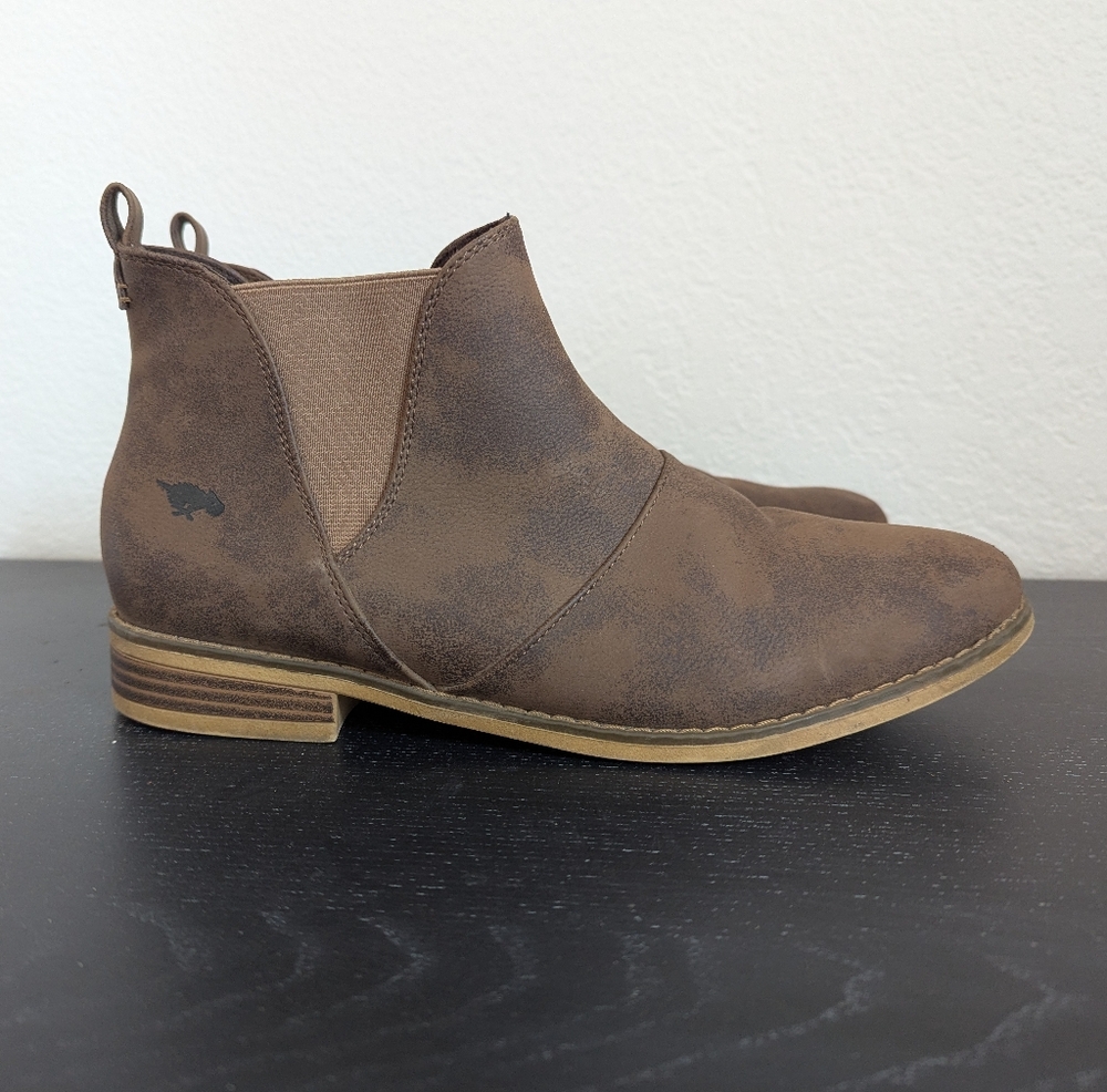 Women's Rocket Dog Maylon Brown Ankle Bootie Size: 11 - Picture 2 of 14